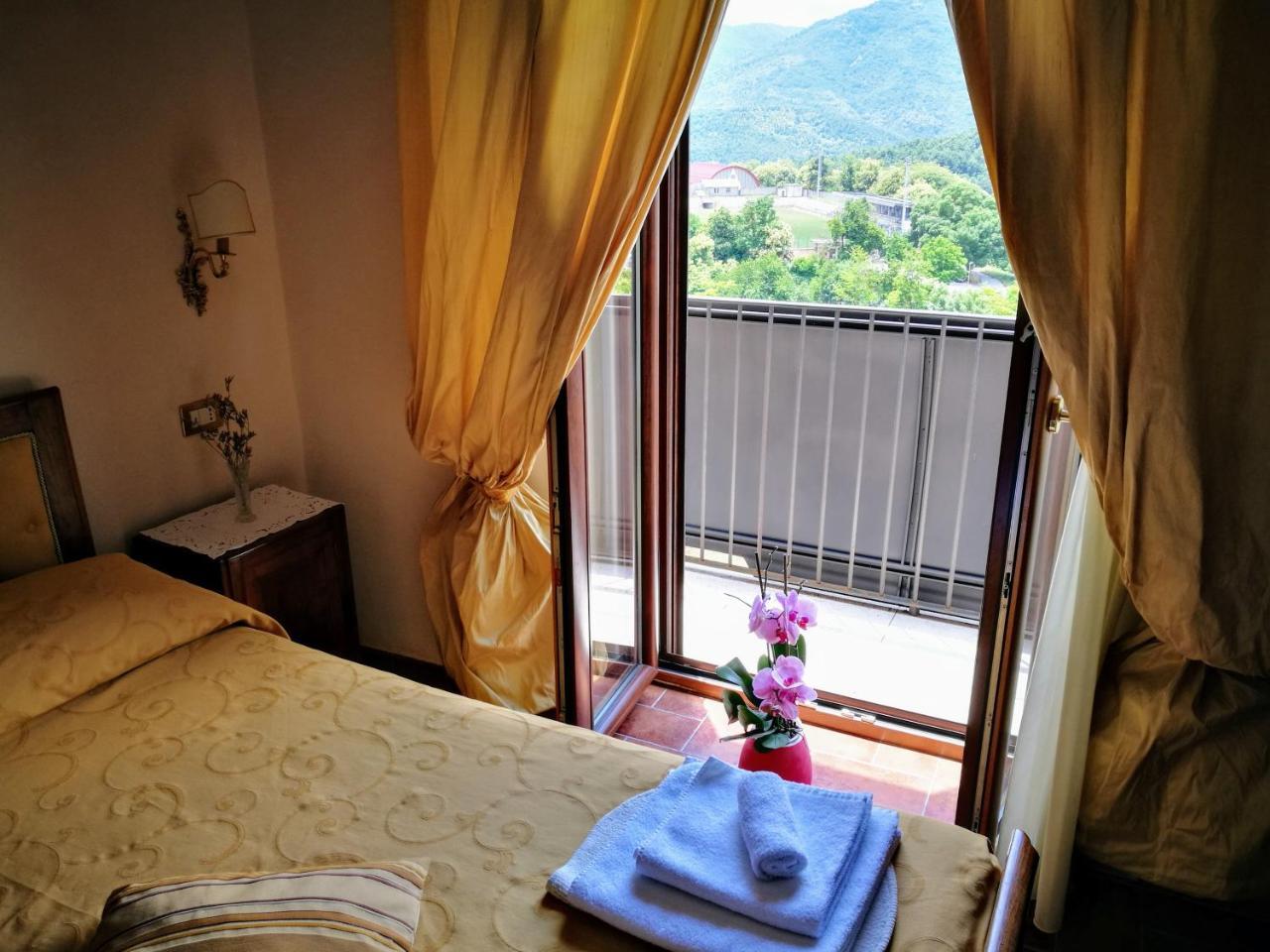 L'Antico Ritrovo Bed & Breakfast Moliterno Exterior photo